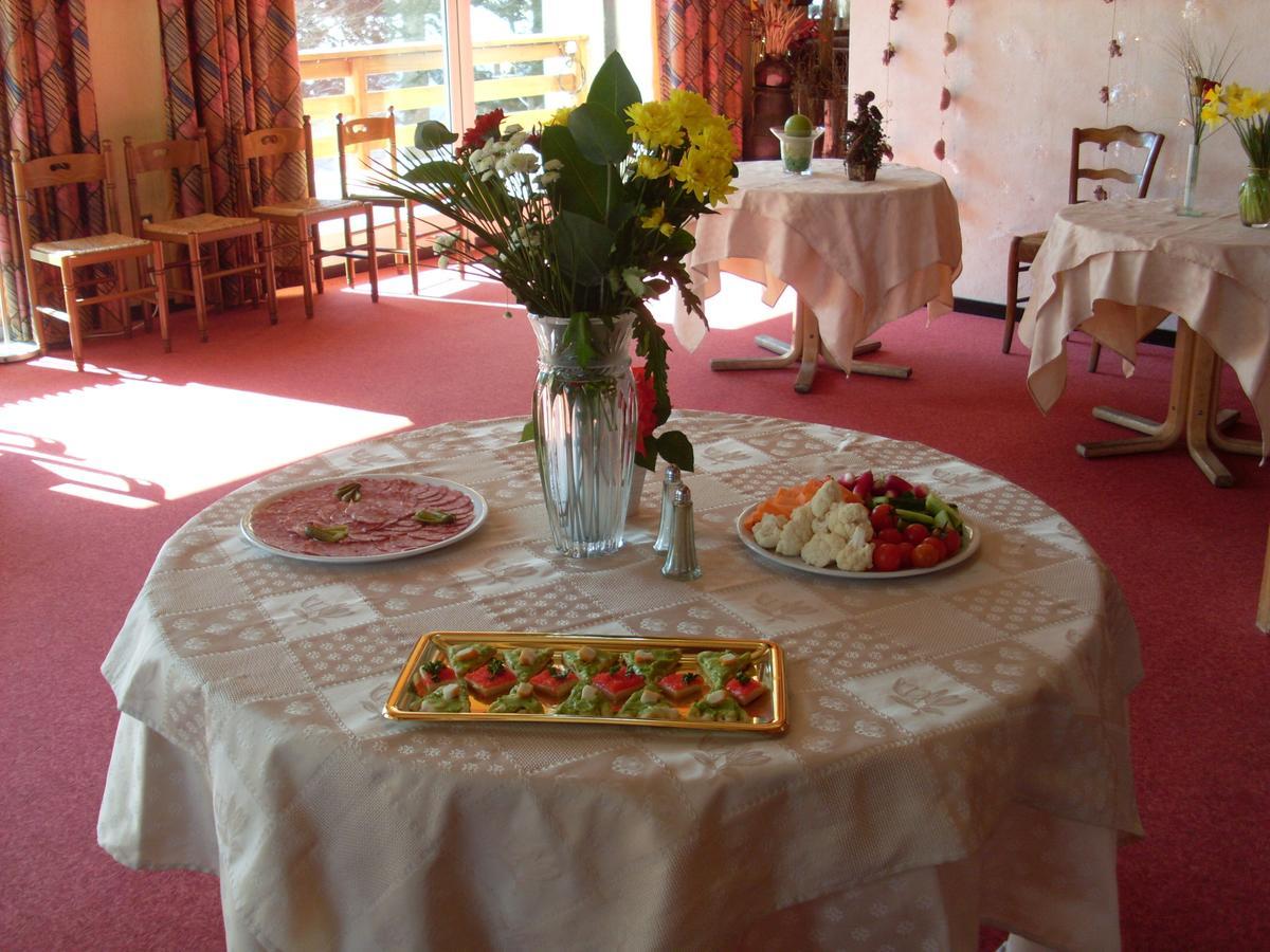 Hotel Cartusia Sarcenas エクステリア 写真