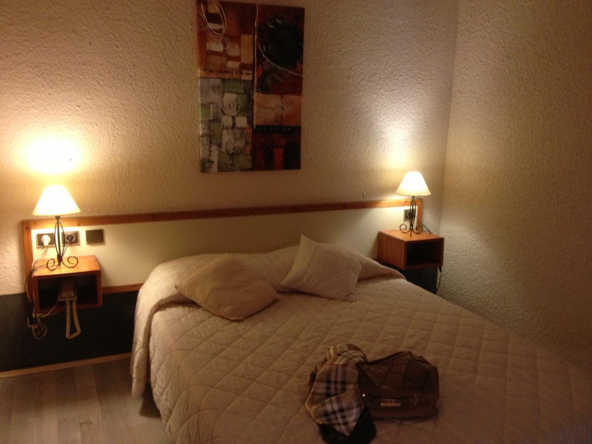 Hotel Cartusia Sarcenas 部屋 写真