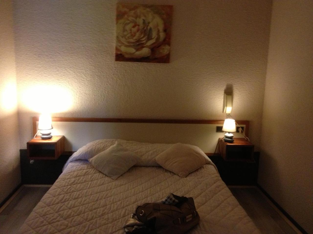 Hotel Cartusia Sarcenas エクステリア 写真